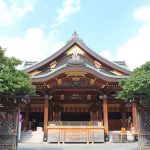 山から海へ。日本の絶景神社を発見する